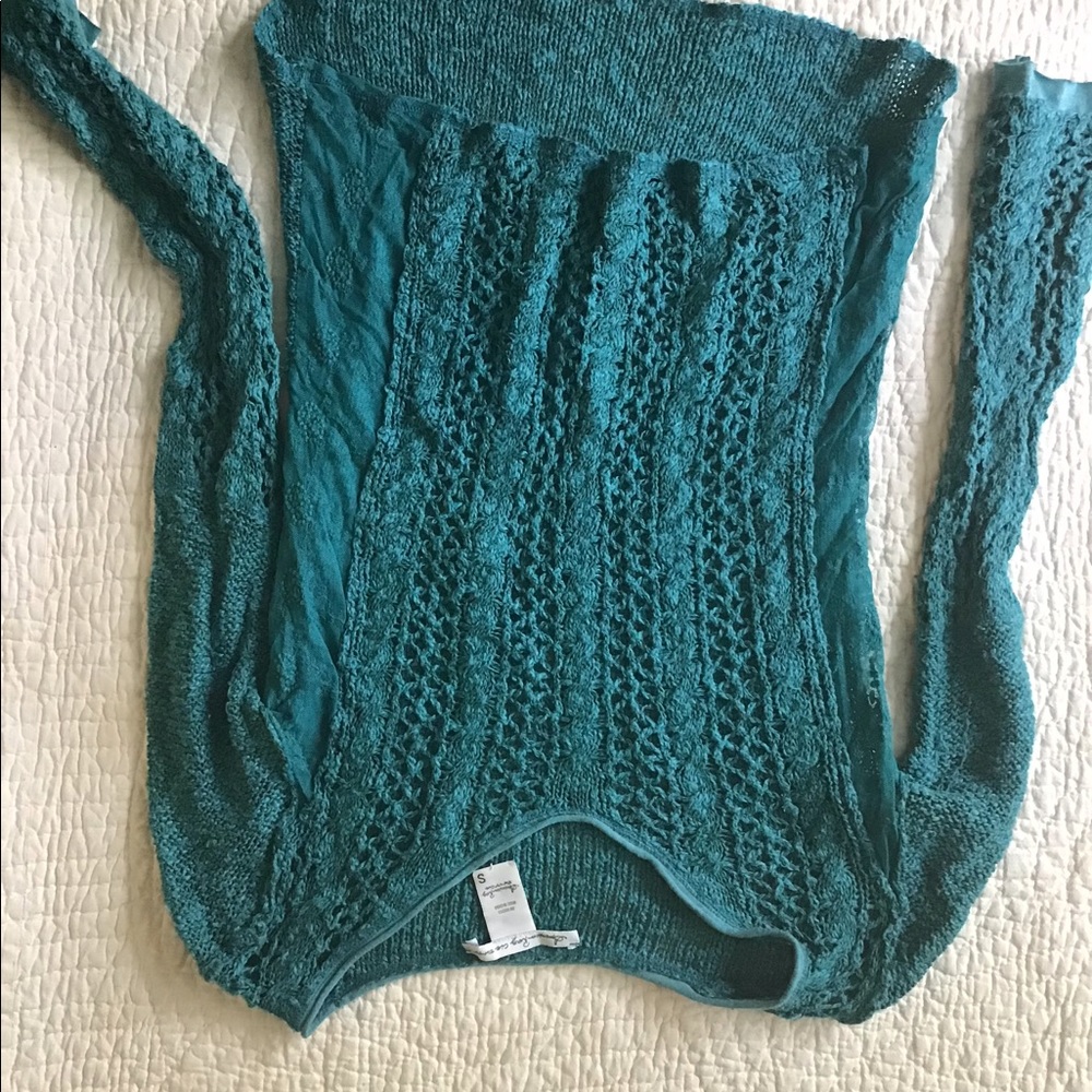 American rag sweater teal in color size small